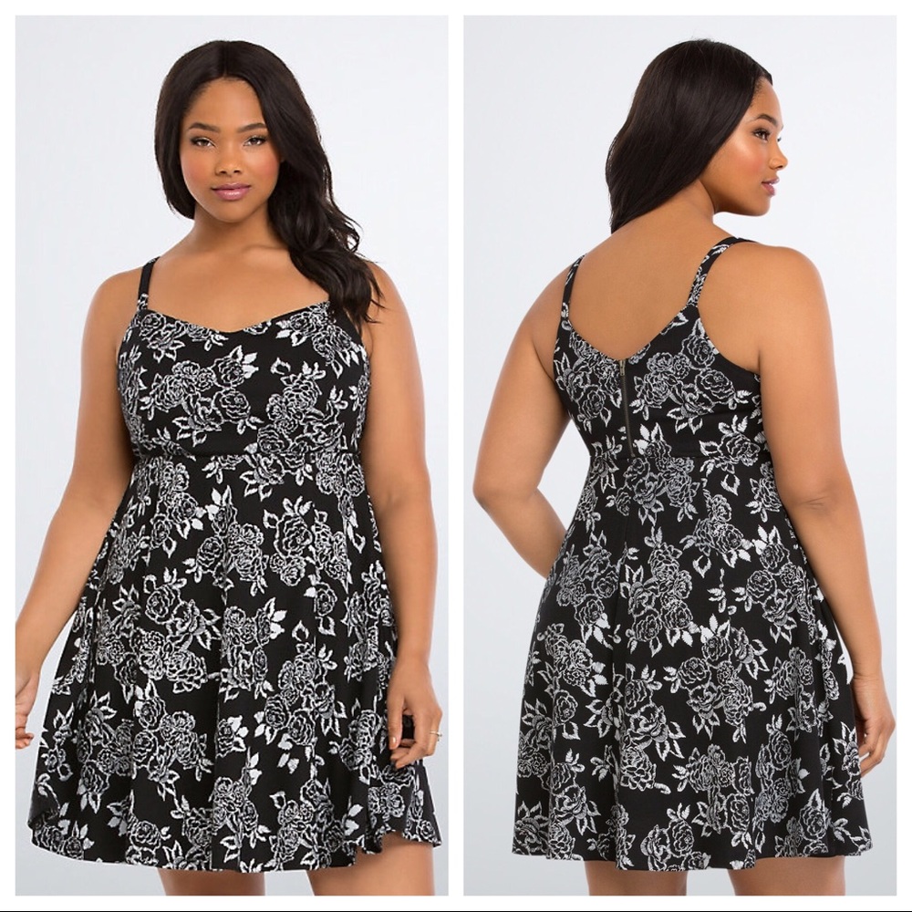 Torrid Black & White Floral Mini Dress SZ 5X
